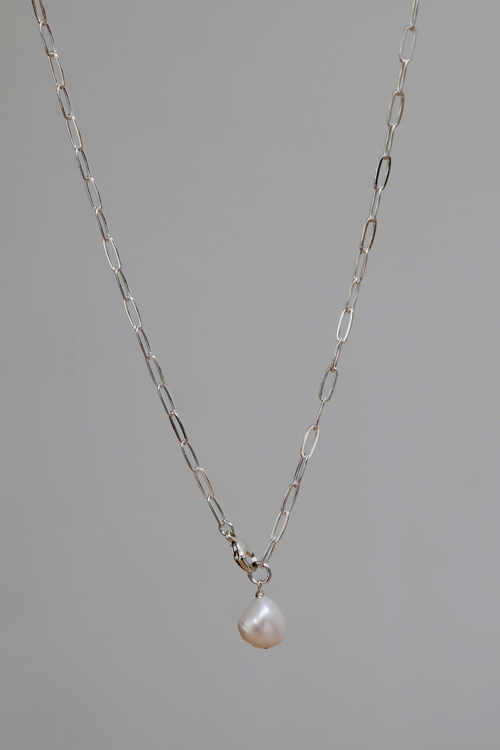 CELESTE PEARL DROP NECKLACE