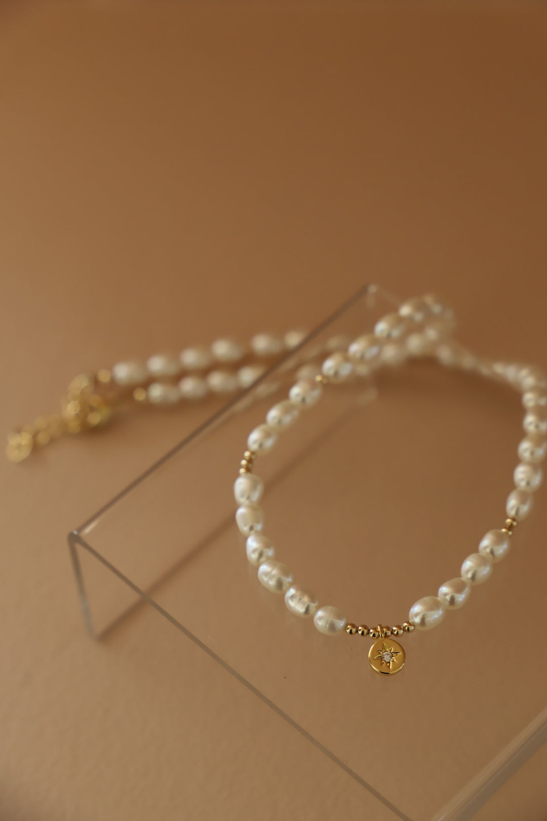 PEARL BEADED STAR MEDALLION NECKLACE