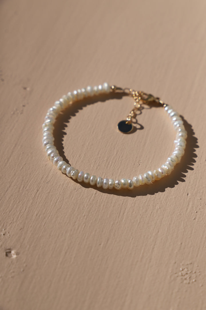 GRACE PEARL BRACELET - GOLD FILLED