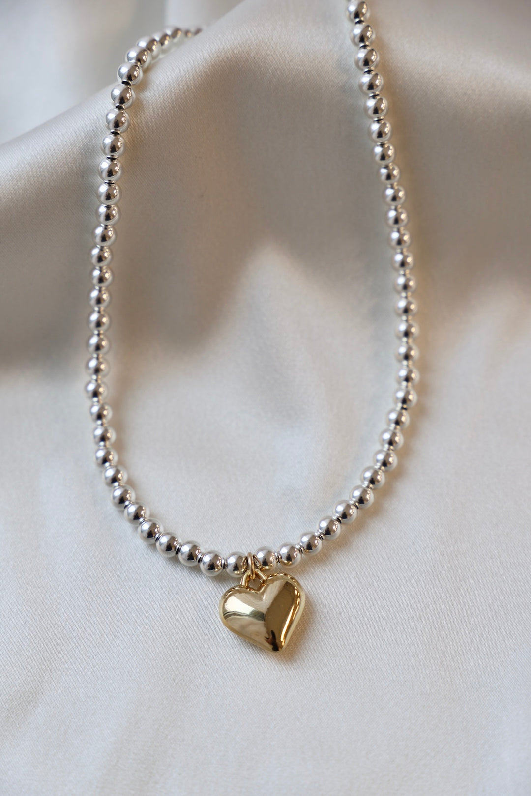THE AMOUR NECKLACE