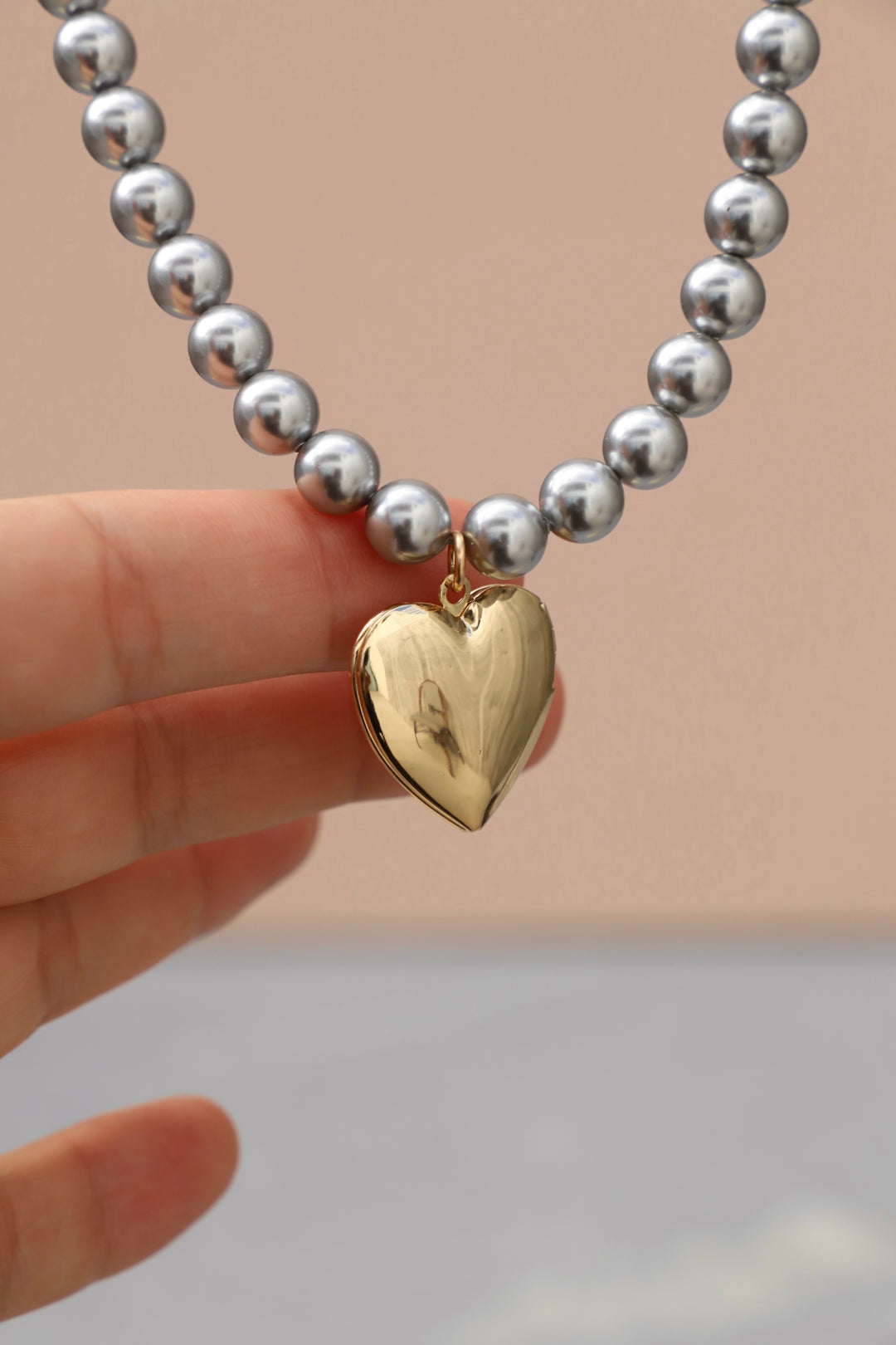 MOR HEART LOCKET AND SWAROVSKI PEARL NECKLACE