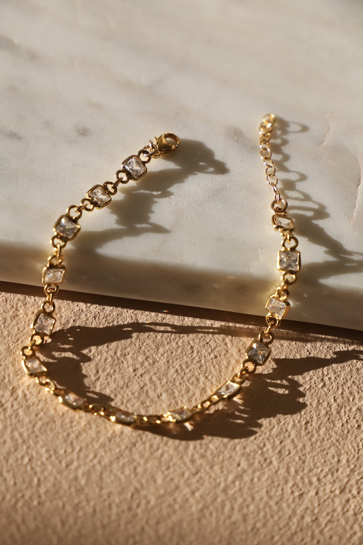 SLOANE BEZEL BRACELET