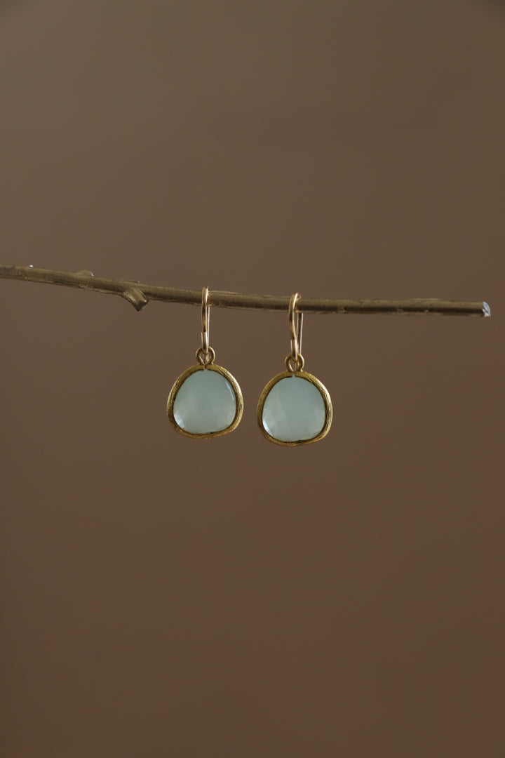 MEDIUM ALICE BLUE BEZEL EARRINGS