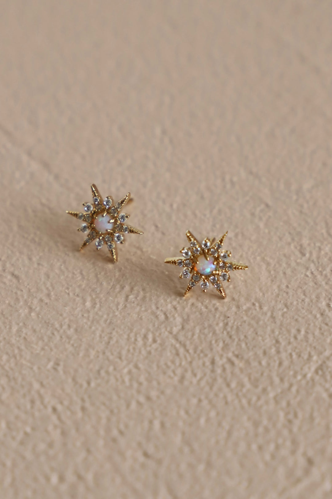 OPAL STAR STUDS