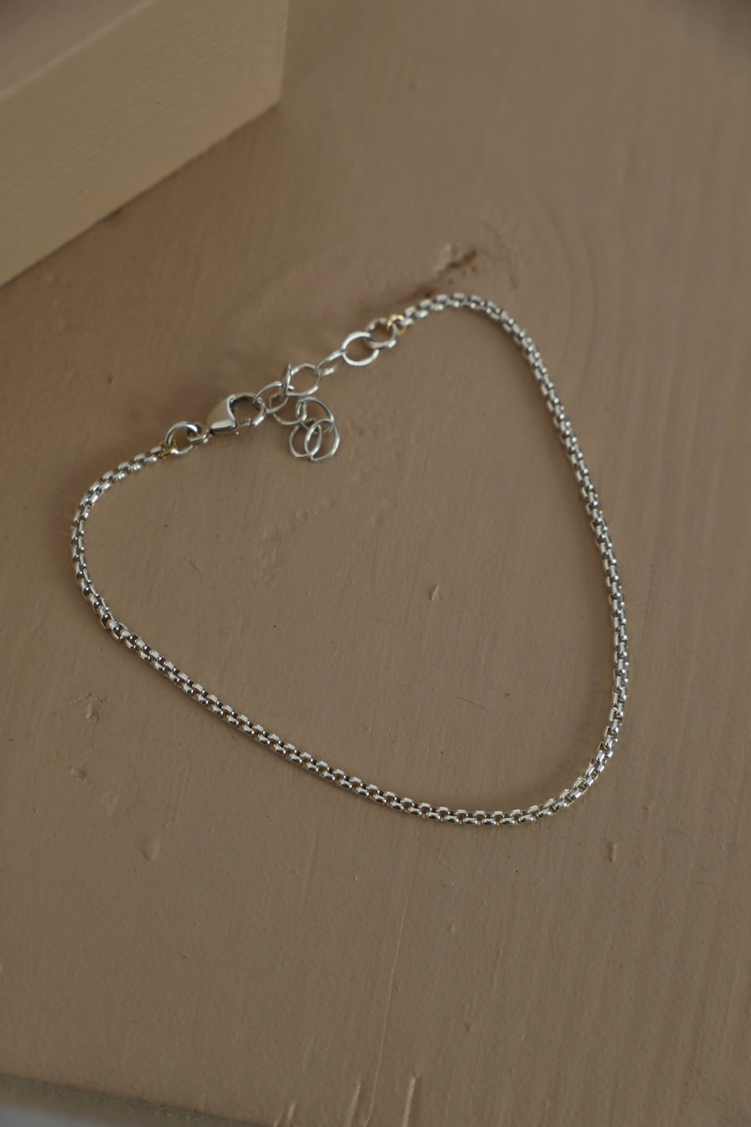 PETITE STERLING BOX CHAIN BRACELET