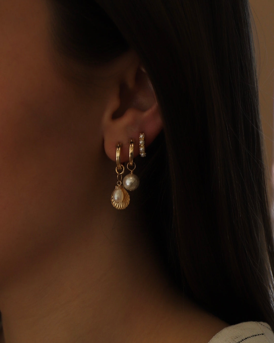 MINI PEARL HOOPS