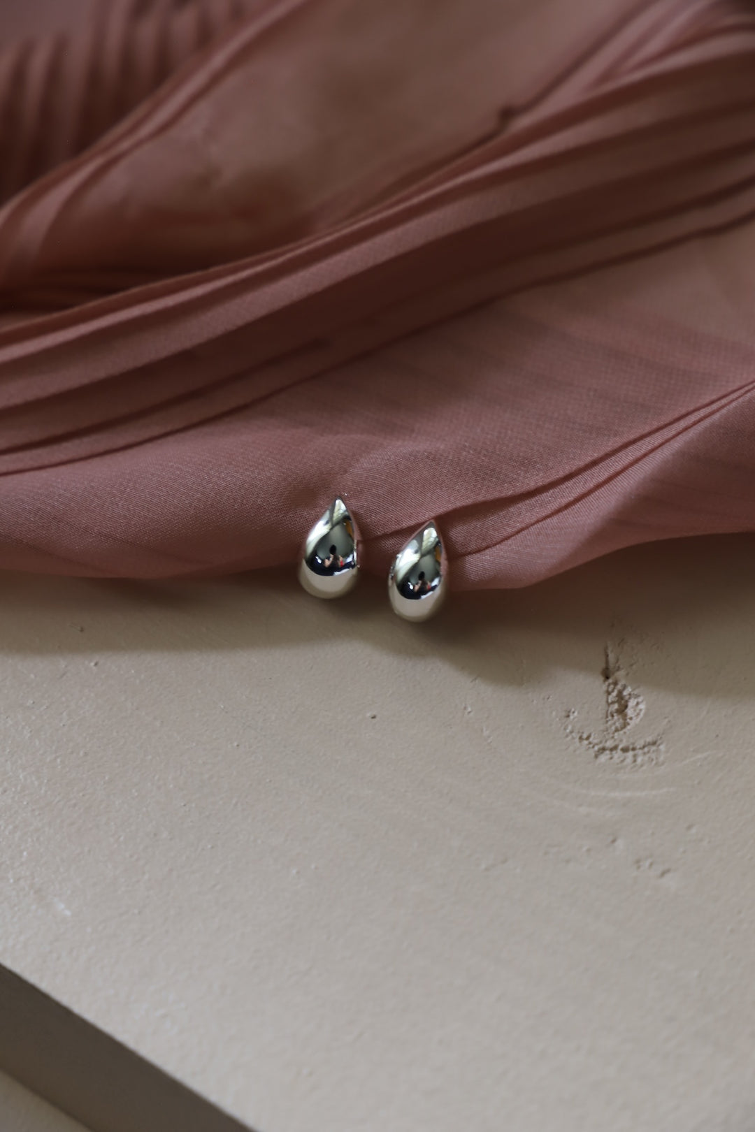 DOME EARRINGS- SILVER