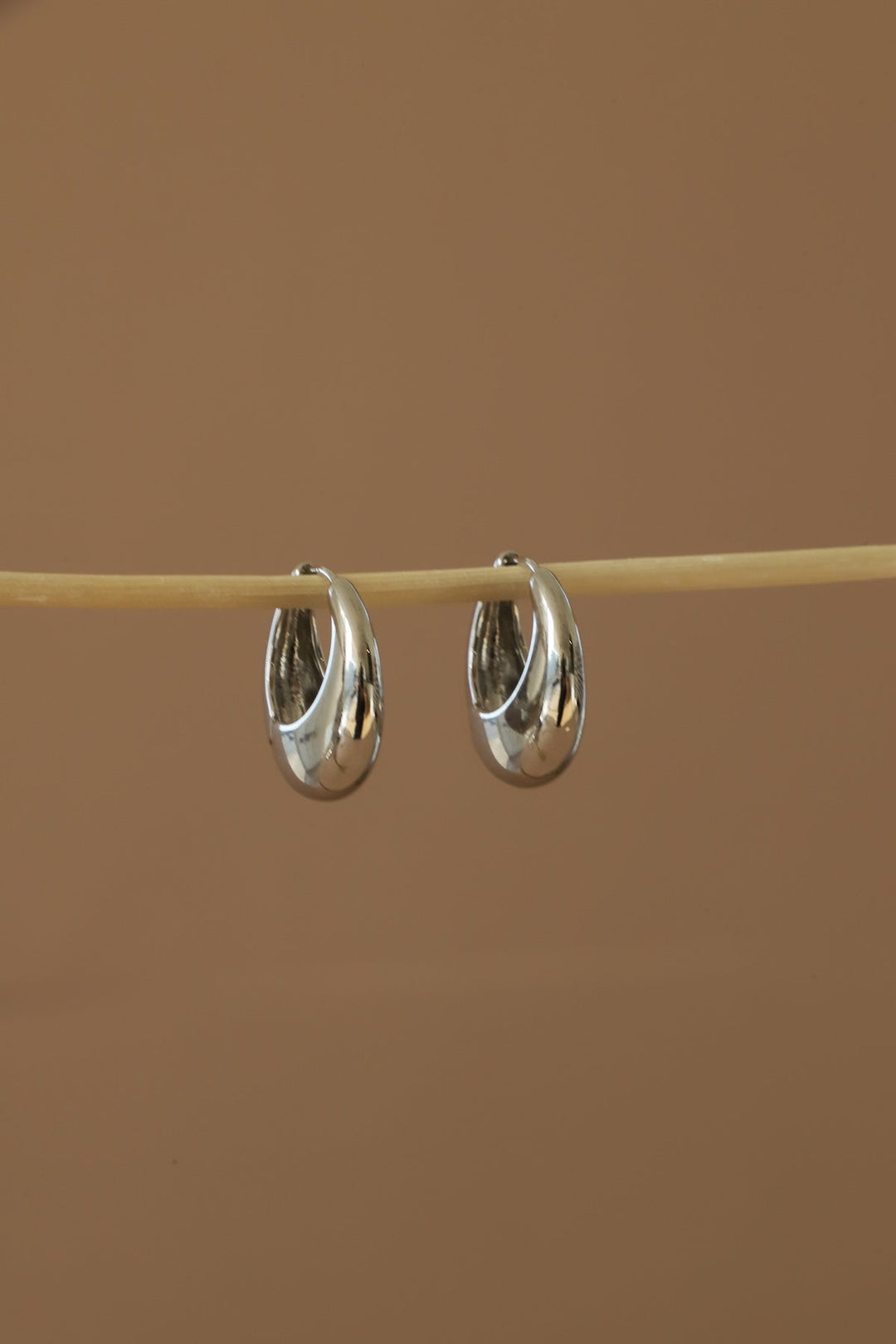 SILVER AMALFI CHUNKY HOOPS