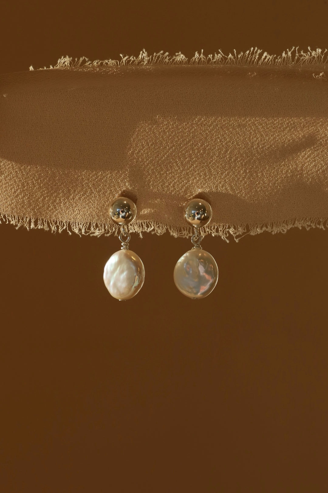 LEA PEARL DROP EARRINGS