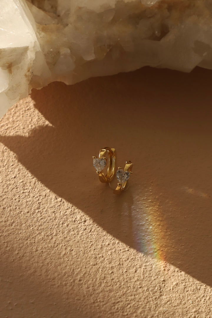 NORA CZ HEART HUGGIES