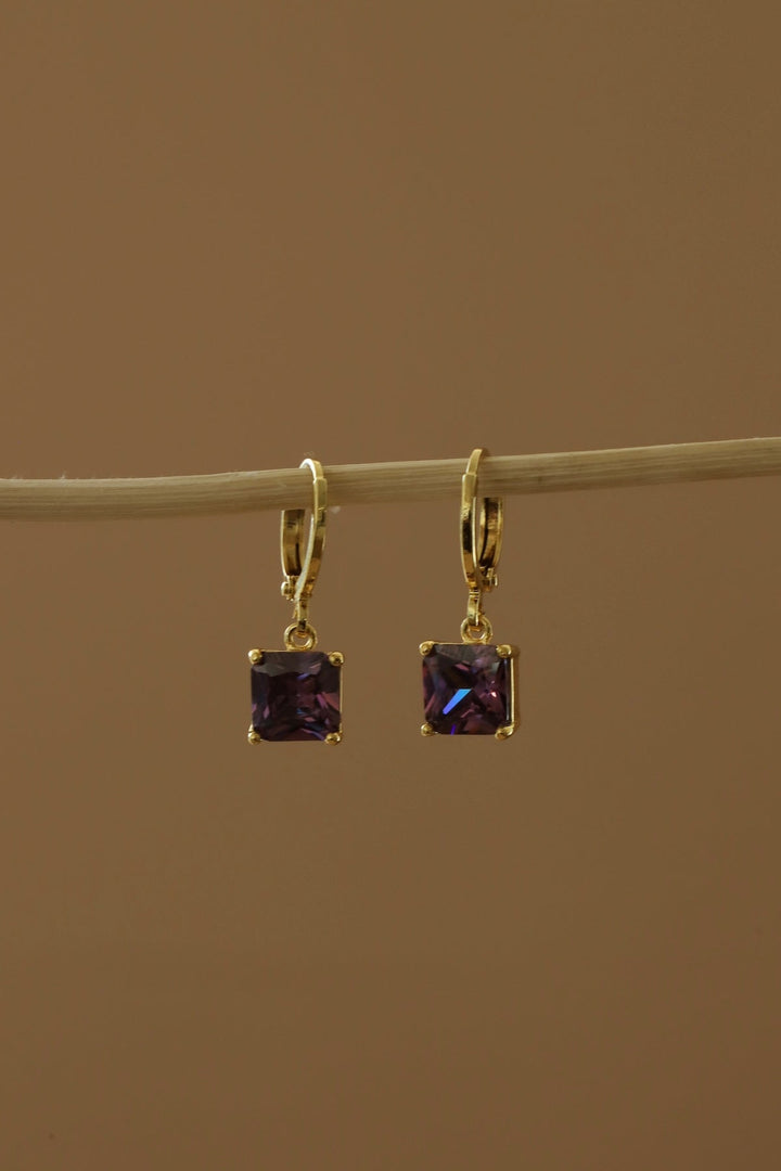 SQUARE BIRTHSTONE HUGGIES