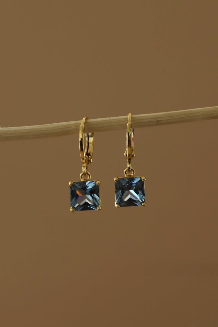 SQUARE BIRTHSTONE HUGGIES