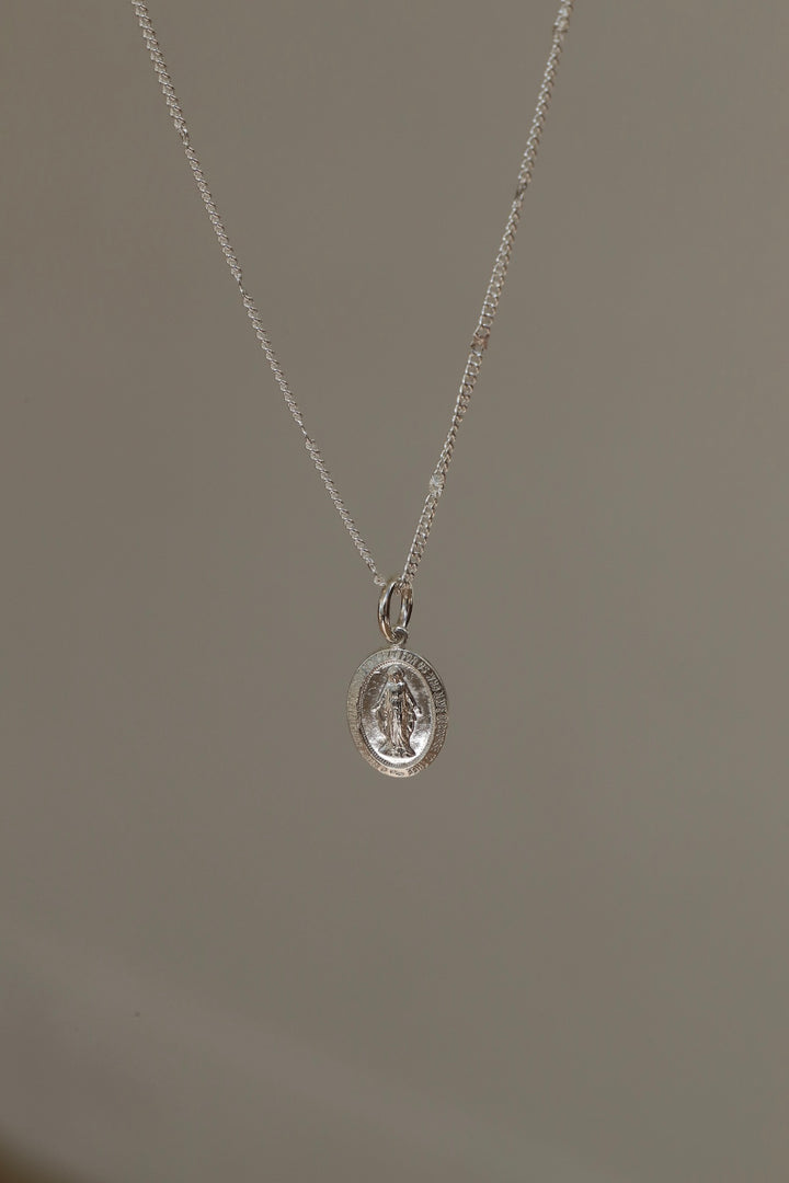 VIRGIN MARY MINI MEDALLION NECKLACE
