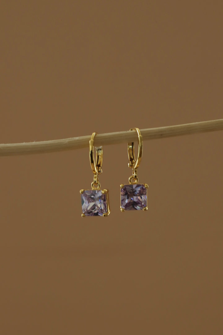 SQUARE BIRTHSTONE HUGGIES