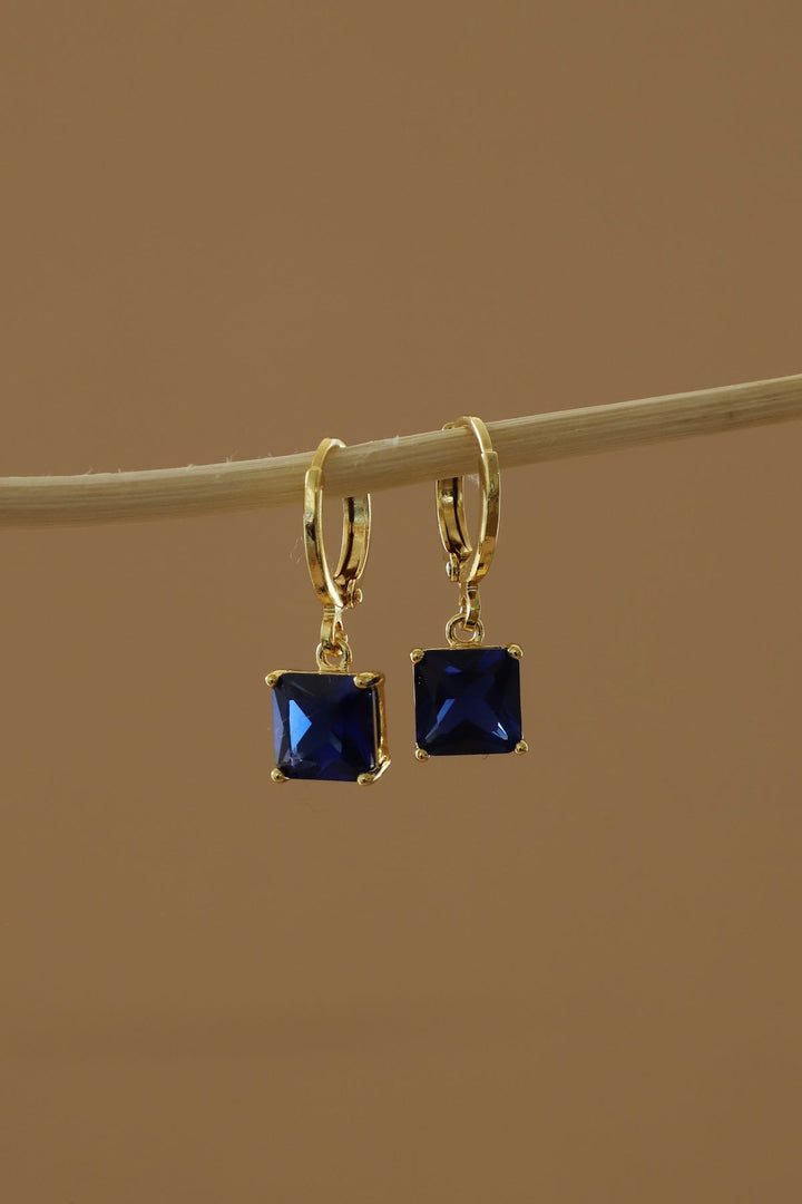 SQUARE BIRTHSTONE HUGGIES