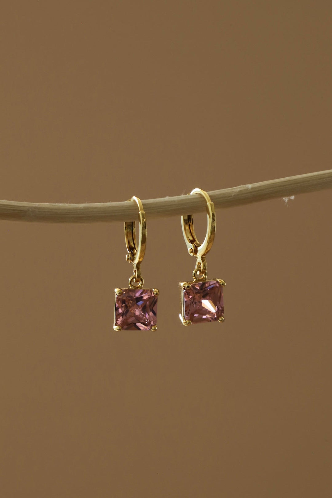 SQUARE BIRTHSTONE HUGGIES