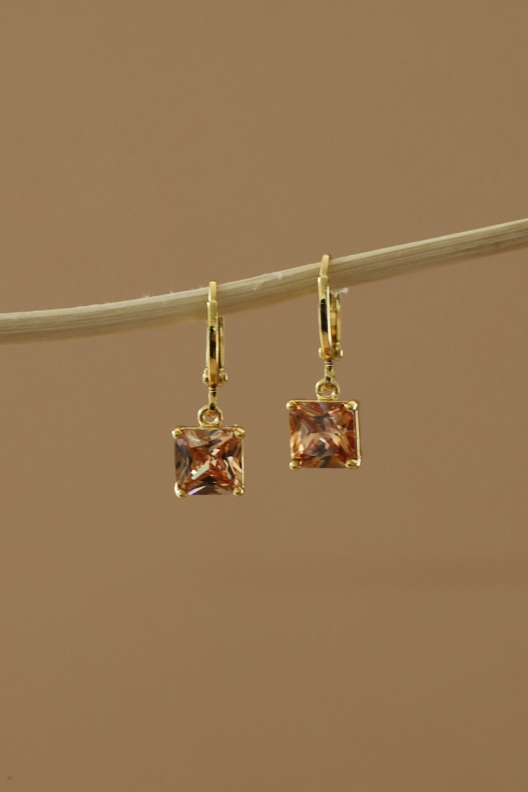 SQUARE BIRTHSTONE HUGGIES