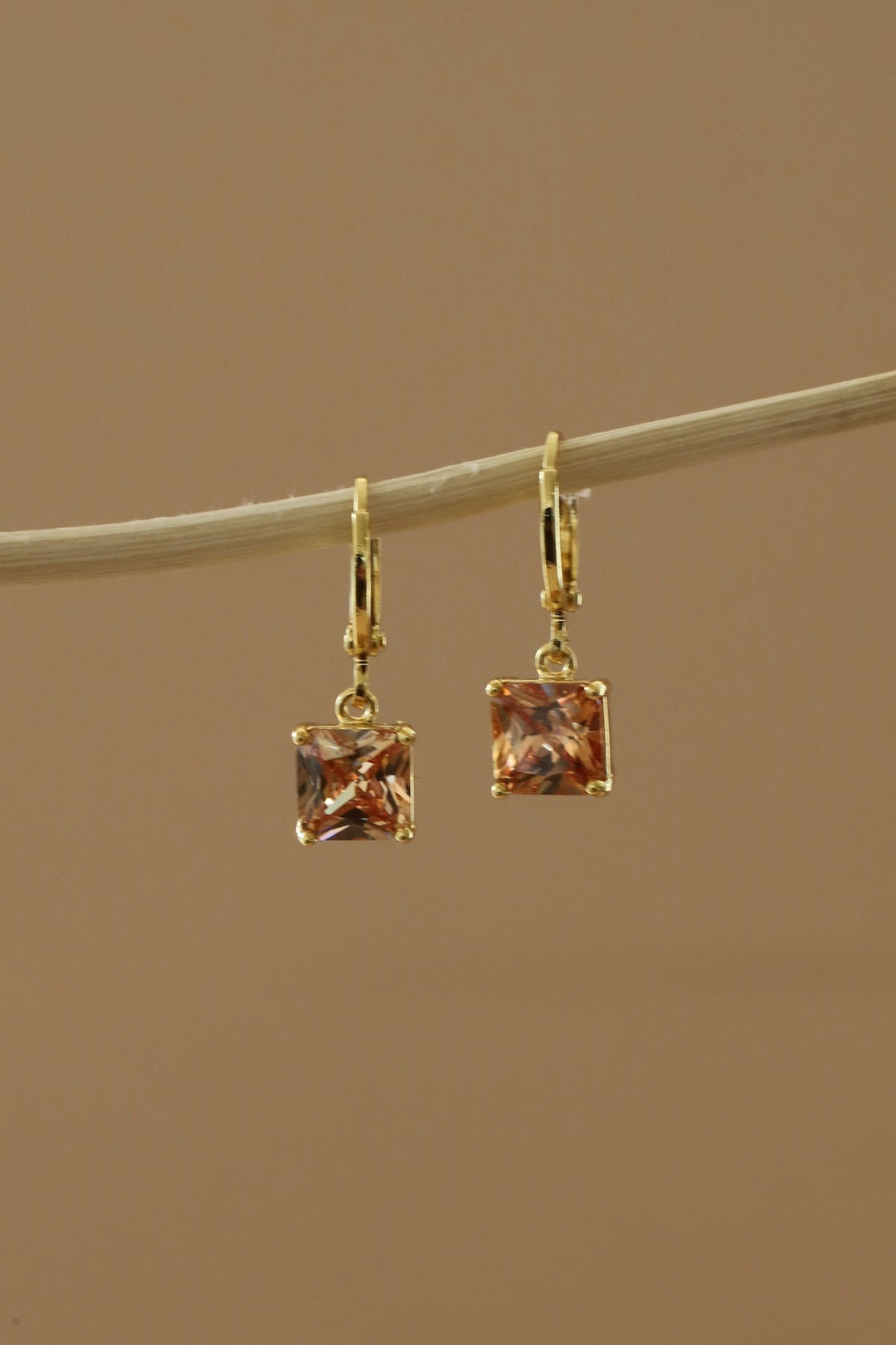 SQUARE BIRTHSTONE HUGGIES