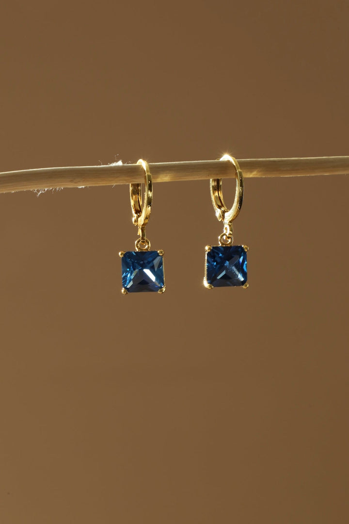 SQUARE BIRTHSTONE HUGGIES