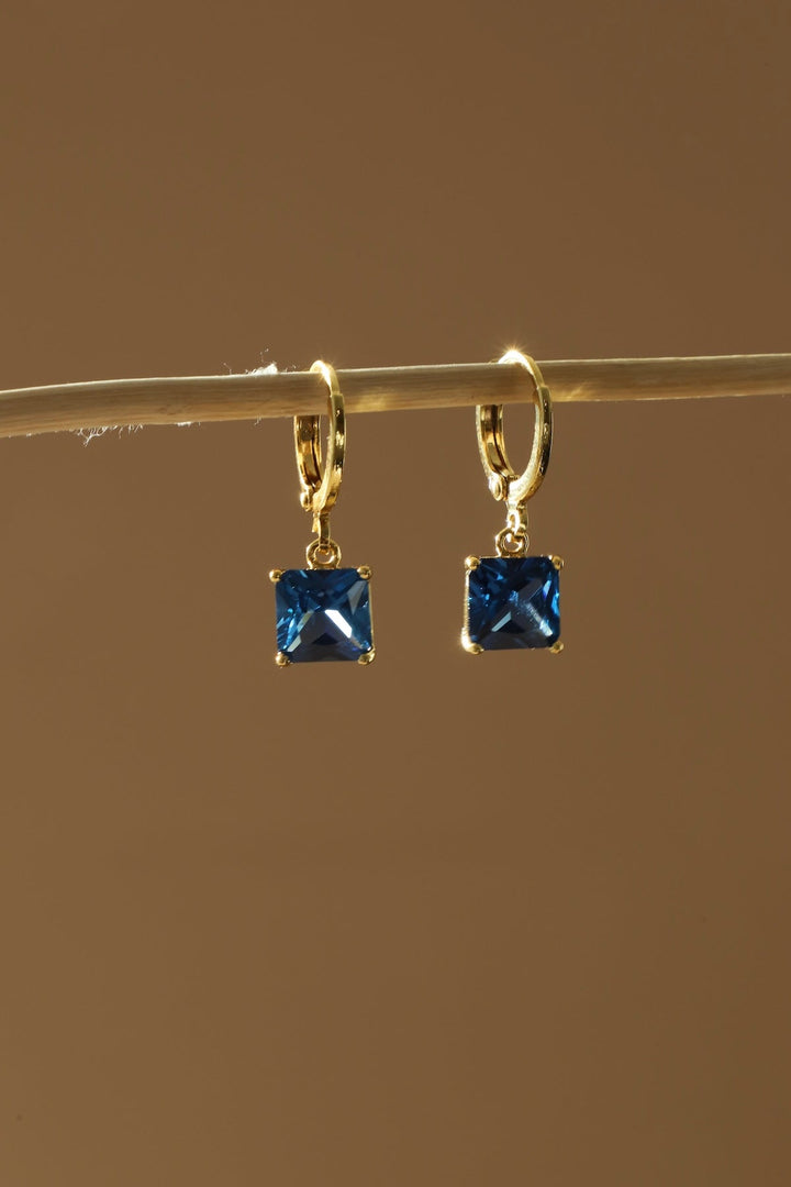 SQUARE BIRTHSTONE HUGGIES