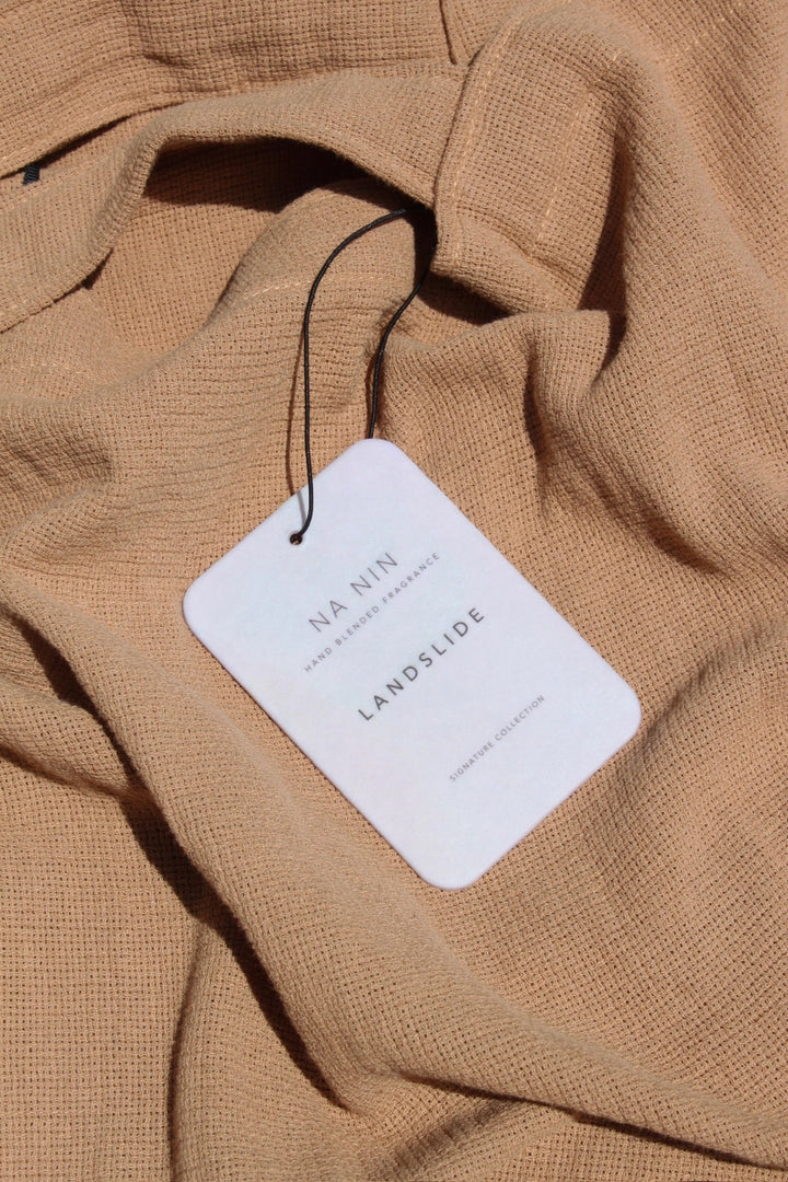 NA NIN SCENT CARD - LANDSLIDE