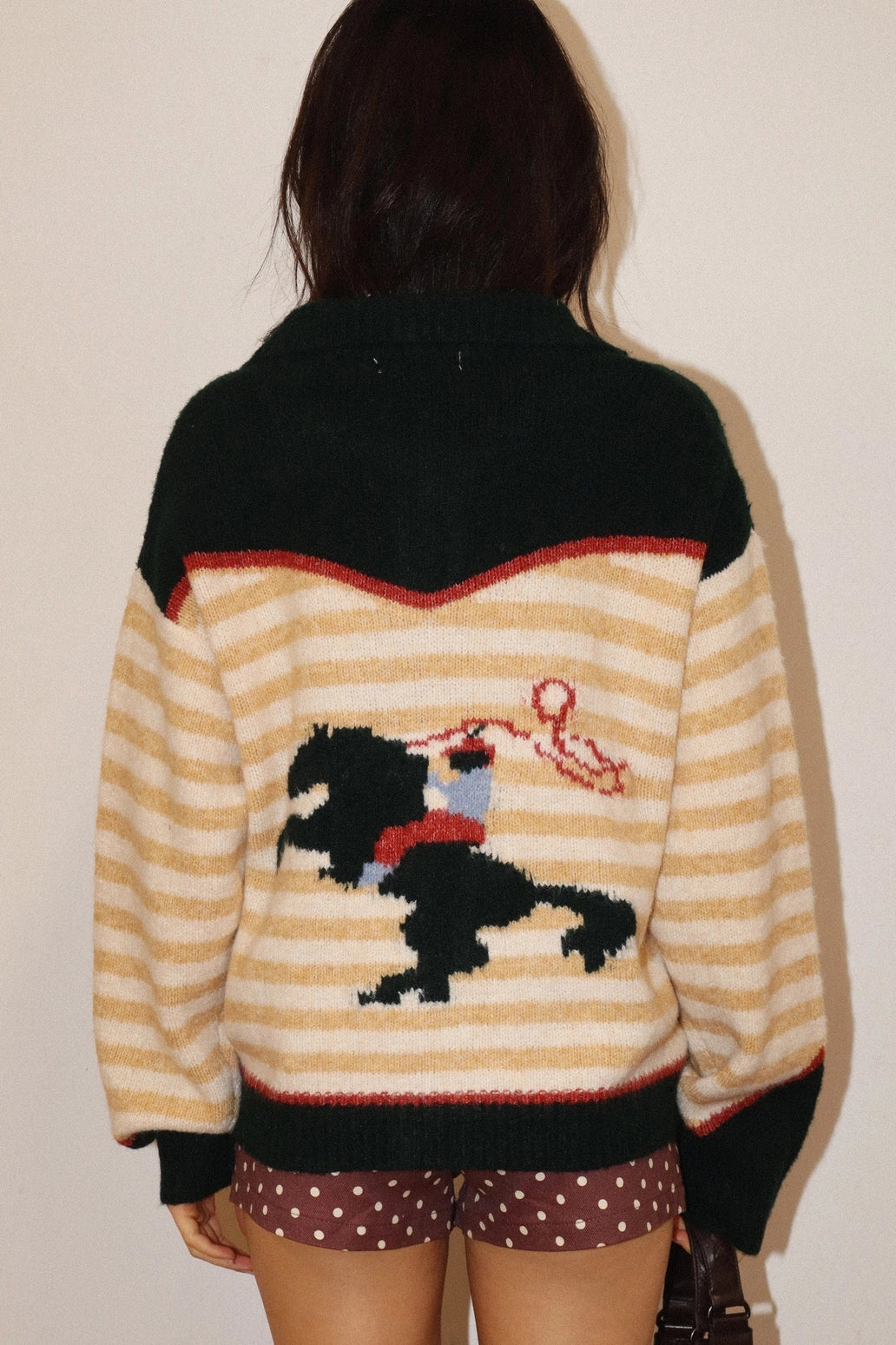 LASSO SWEATER