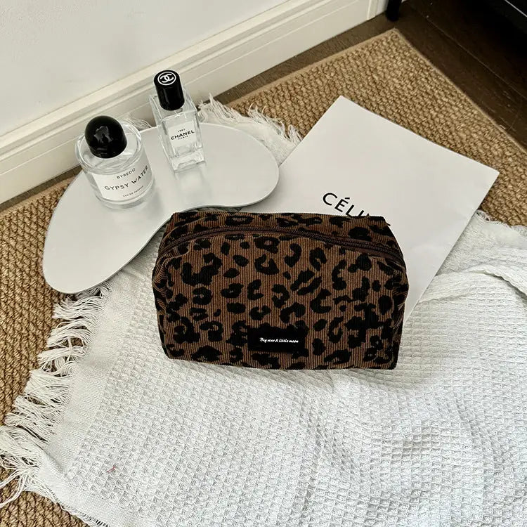 LEOPARD MAKEUP POUCH