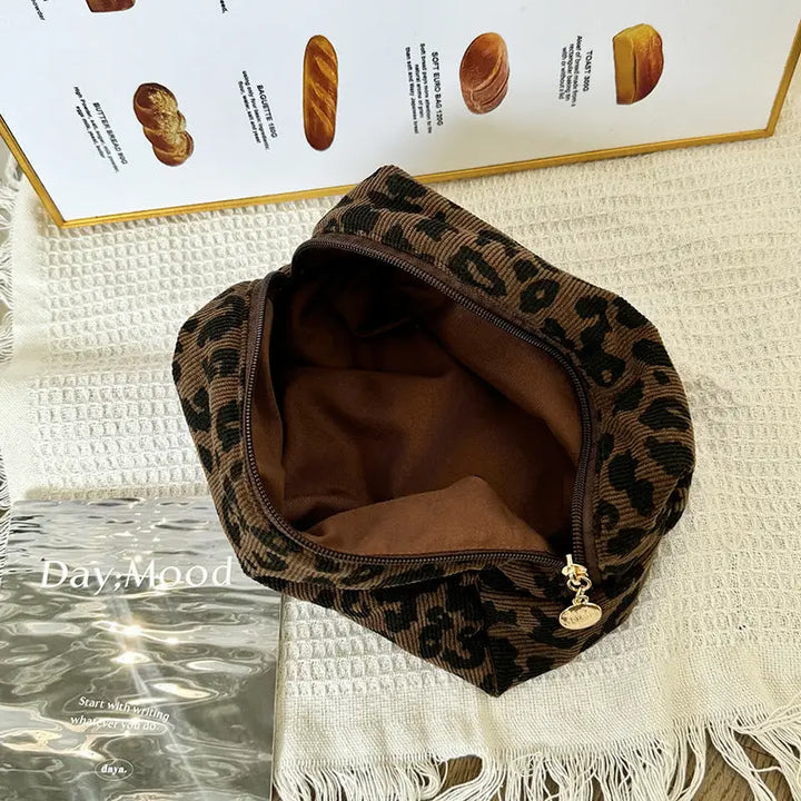 LEOPARD MAKEUP POUCH