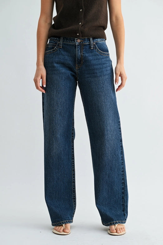 LOW RISE CLASSIC STRAIGHT JEAN