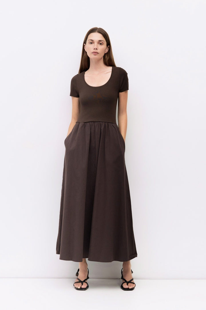THE LYNETTE DRESS