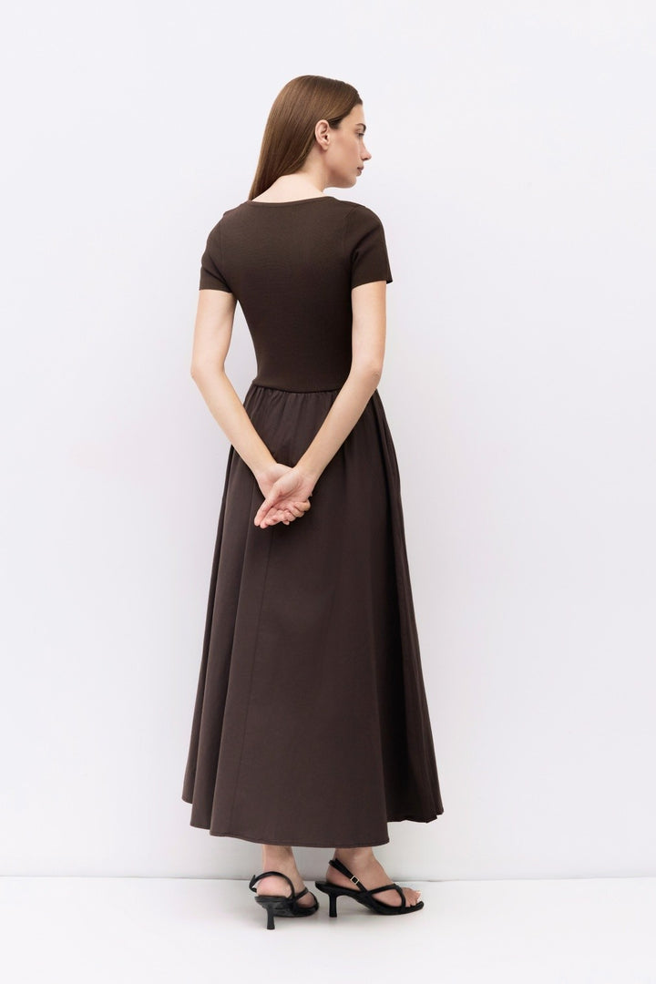 THE LYNETTE DRESS