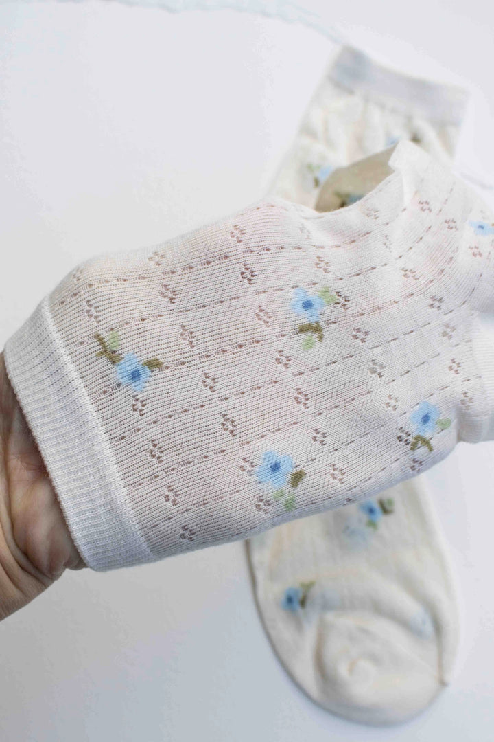MINI FLORAL POINTELLE SOCKS - CREAM