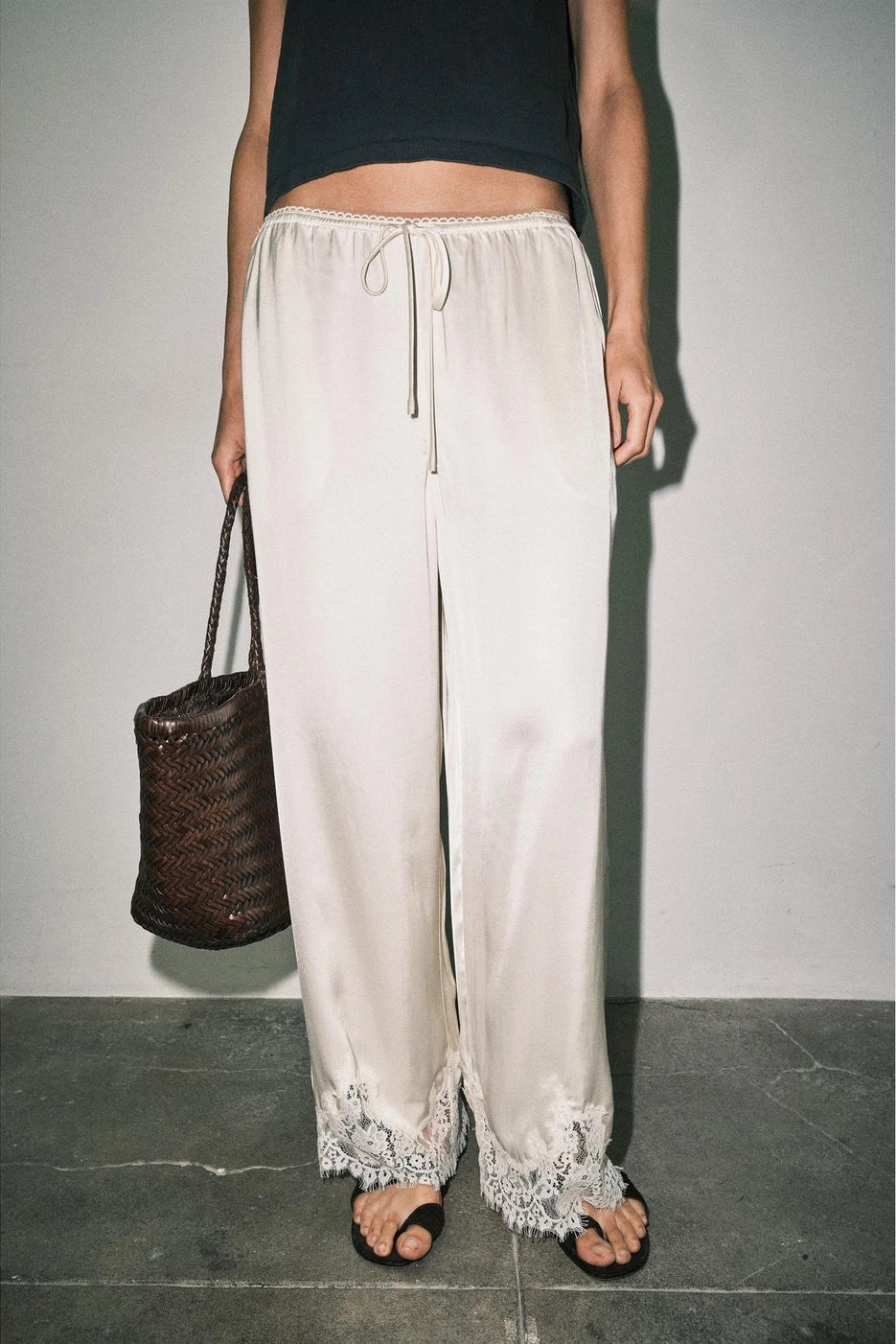 MIREYA PANT
