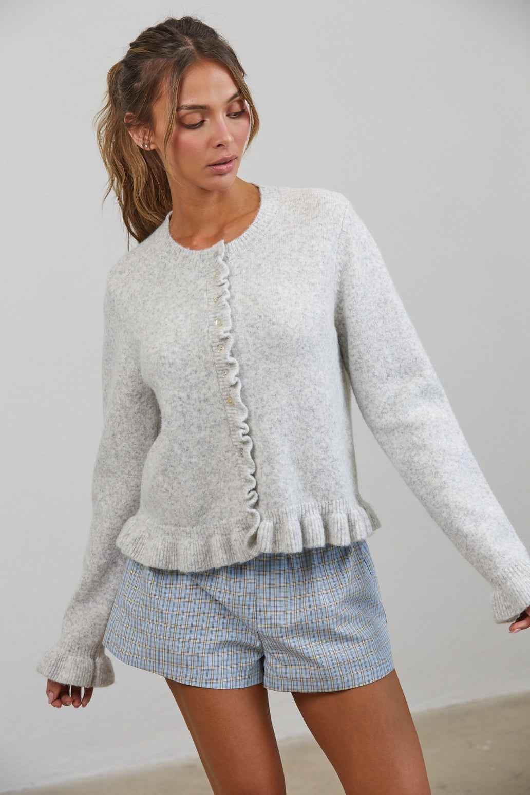 NEVE RUFFLE CARDIGAN - OFF-WHITE
