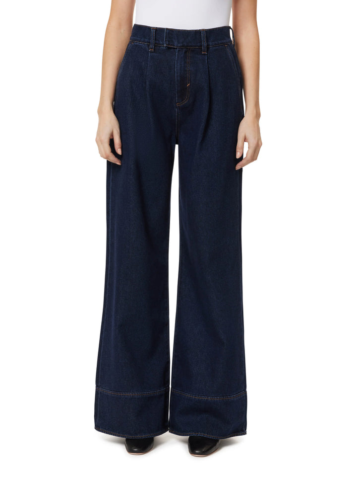 RELAXED PLEATED TROUSER JEANS