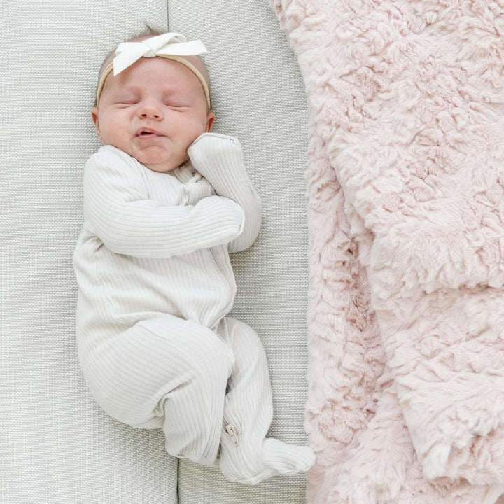 SARANONI DREAM RECEIVING BLANKET - BLUSH