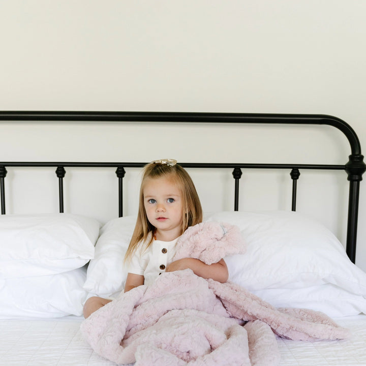 SARANONI DREAM RECEIVING BLANKET - BLUSH