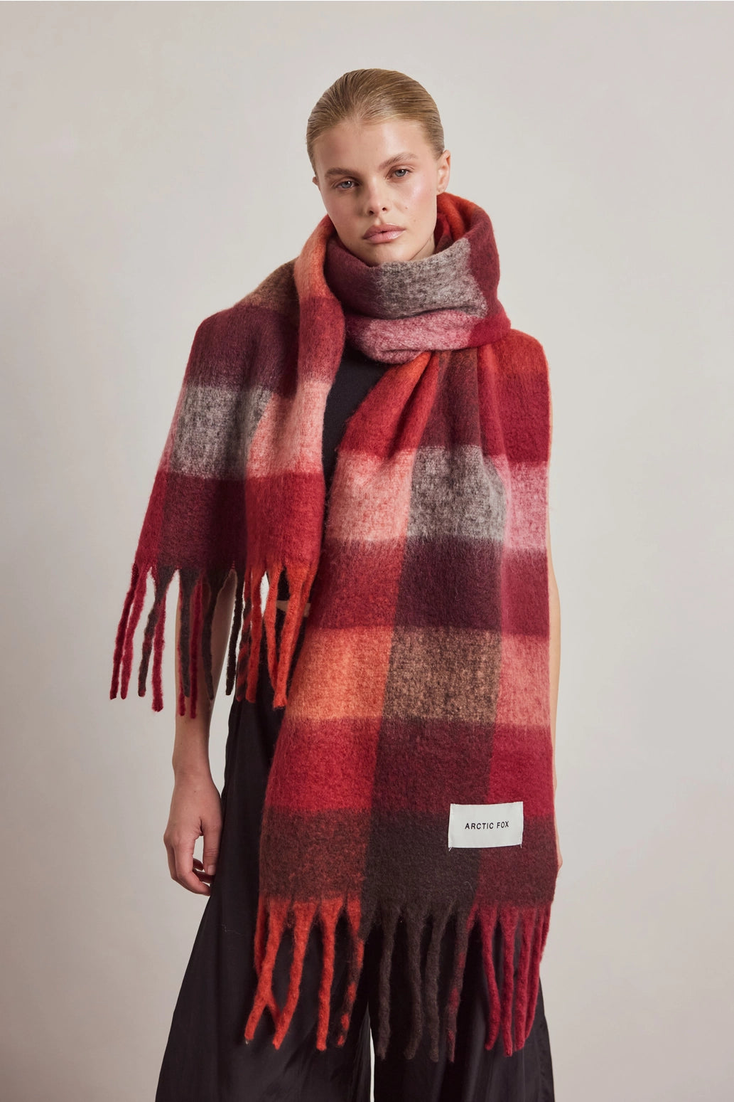 REYKJAVIK SCARF - RED CHECK