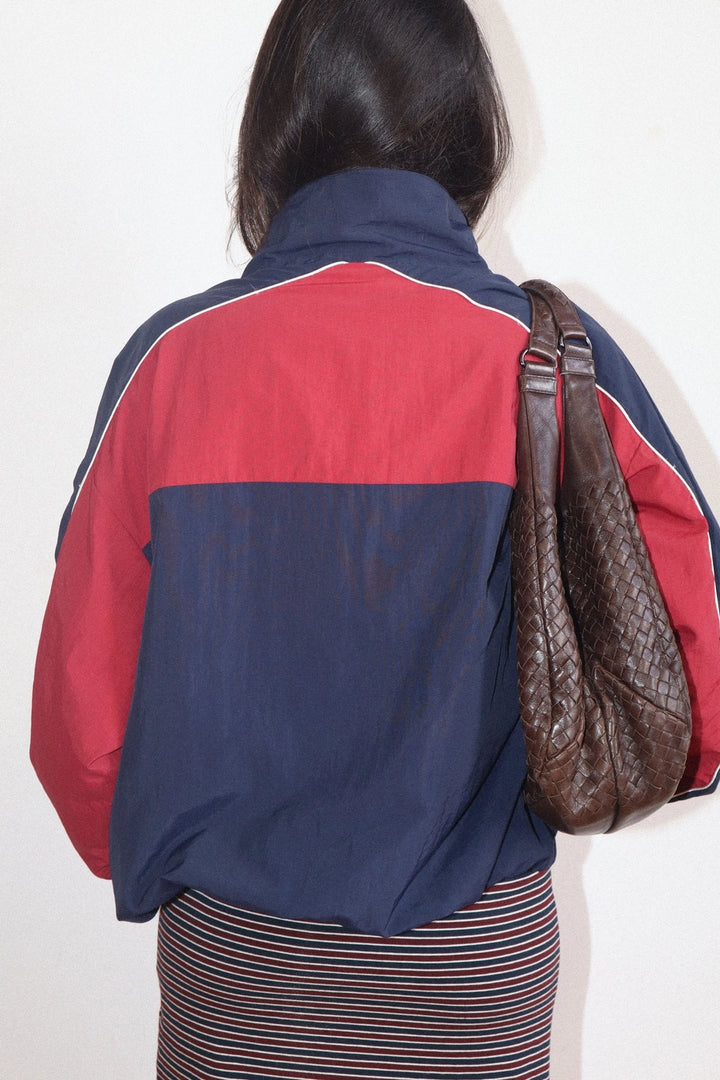 REVERSABLE WIND BREAKER