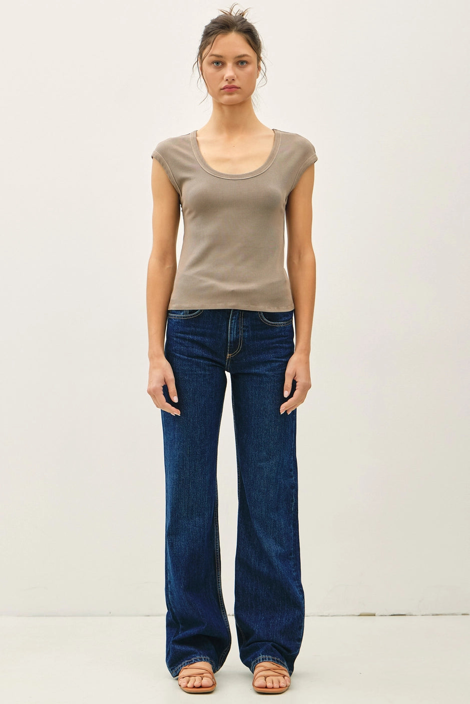 SAL RIBBED CAP SLEEVE TEE - MOCHA