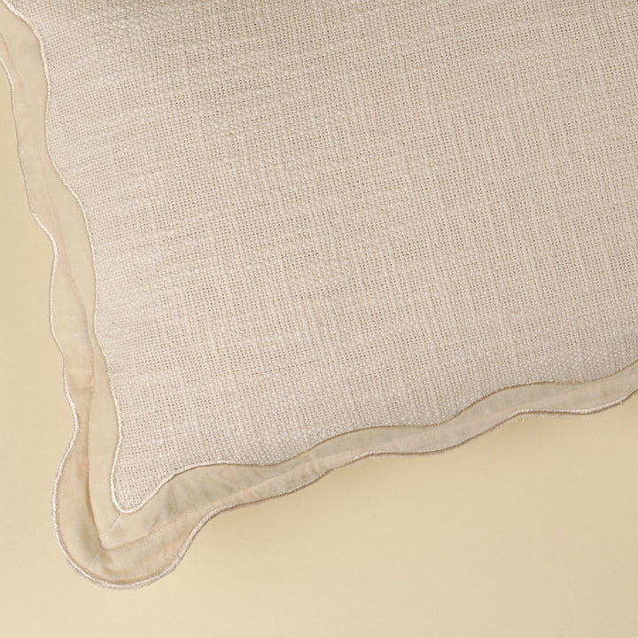 VELVET SCALLOPED PILLOW - CREAM