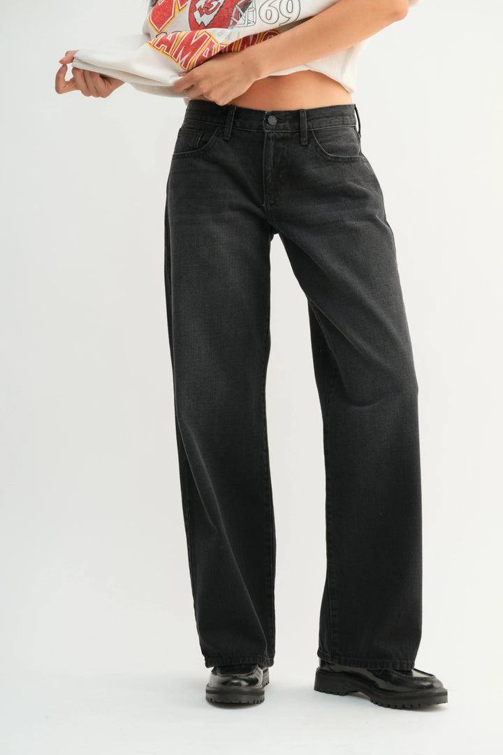 CLASSIC LOW RISE BAGGY JEAN - WASHED BLACK