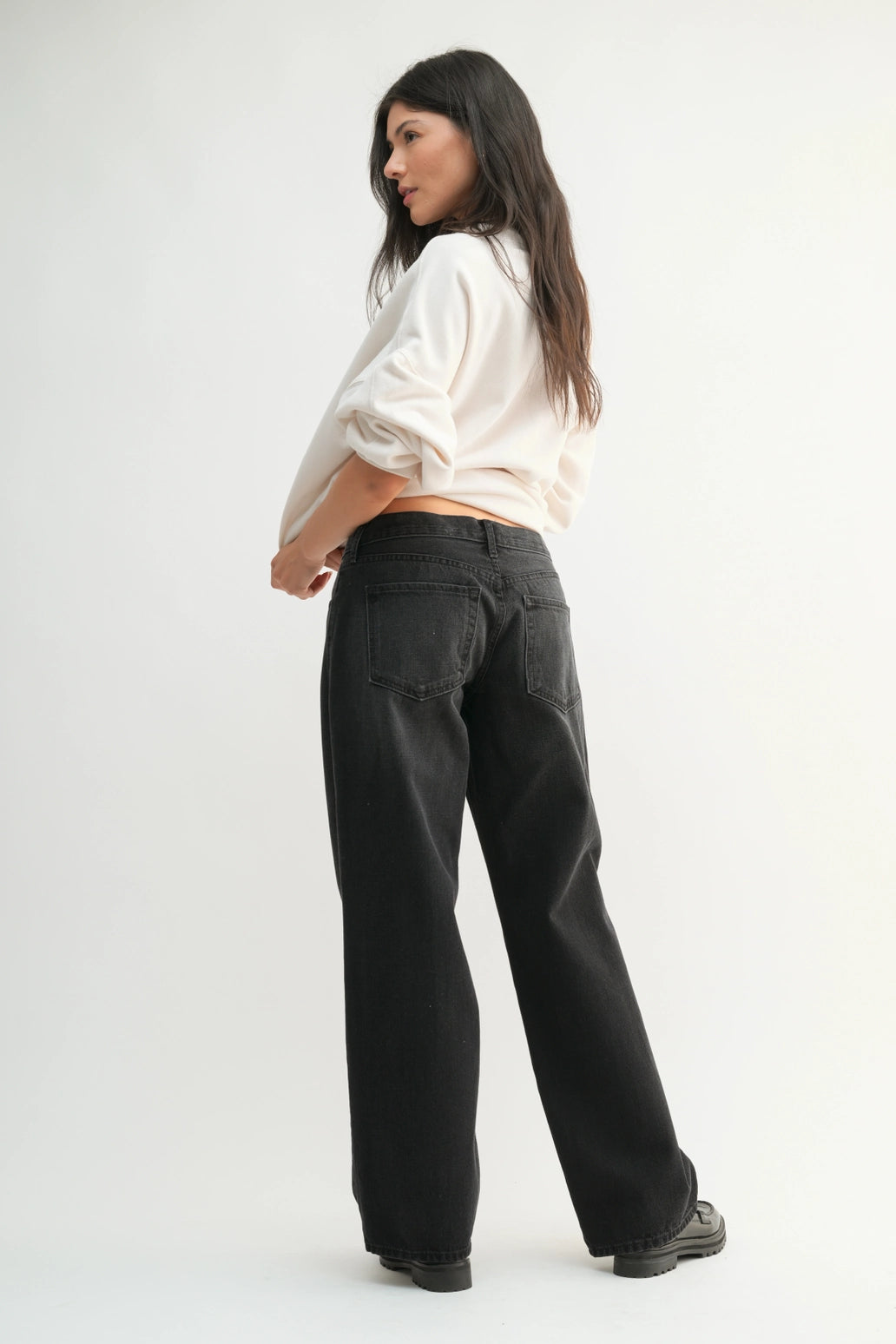 CLASSIC LOW RISE BAGGY JEAN - WASHED BLACK