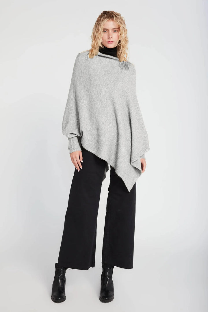 Basic Triangle Poncho with Sleeves