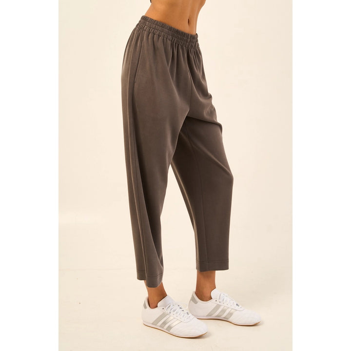 SOFT TOUCH TAPERED PANT