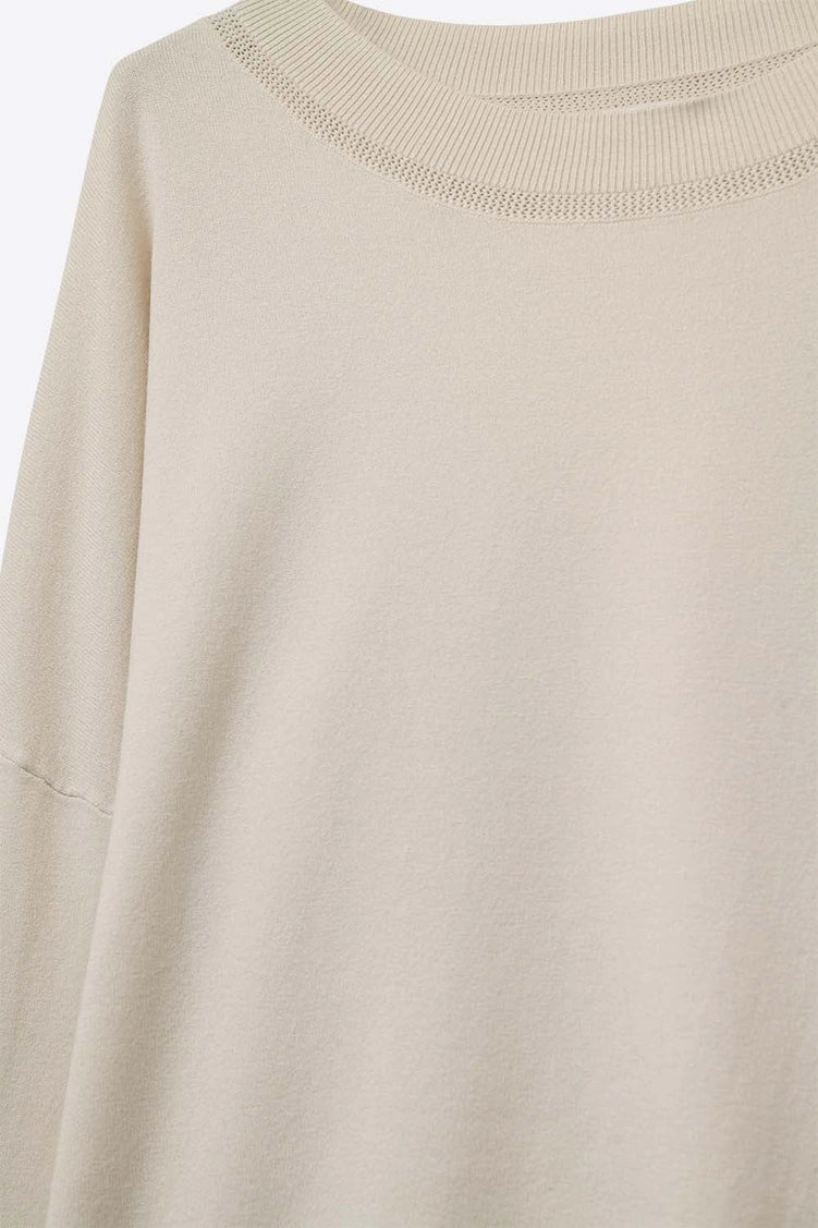 KNIT LIGHTWEIGHT SWEATER