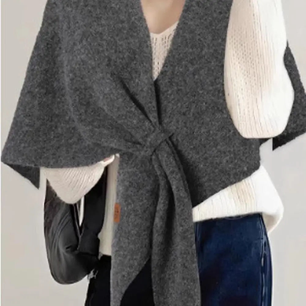 WOOL BLEND TRIANGLE SHAWL - GREY