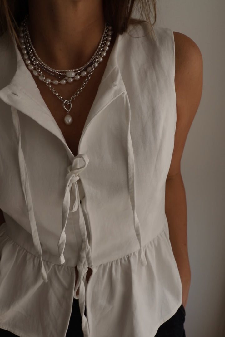 CAPRI PEARL NECKLACE