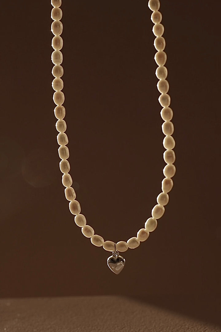 THE LUMA PEARL NECKLACE