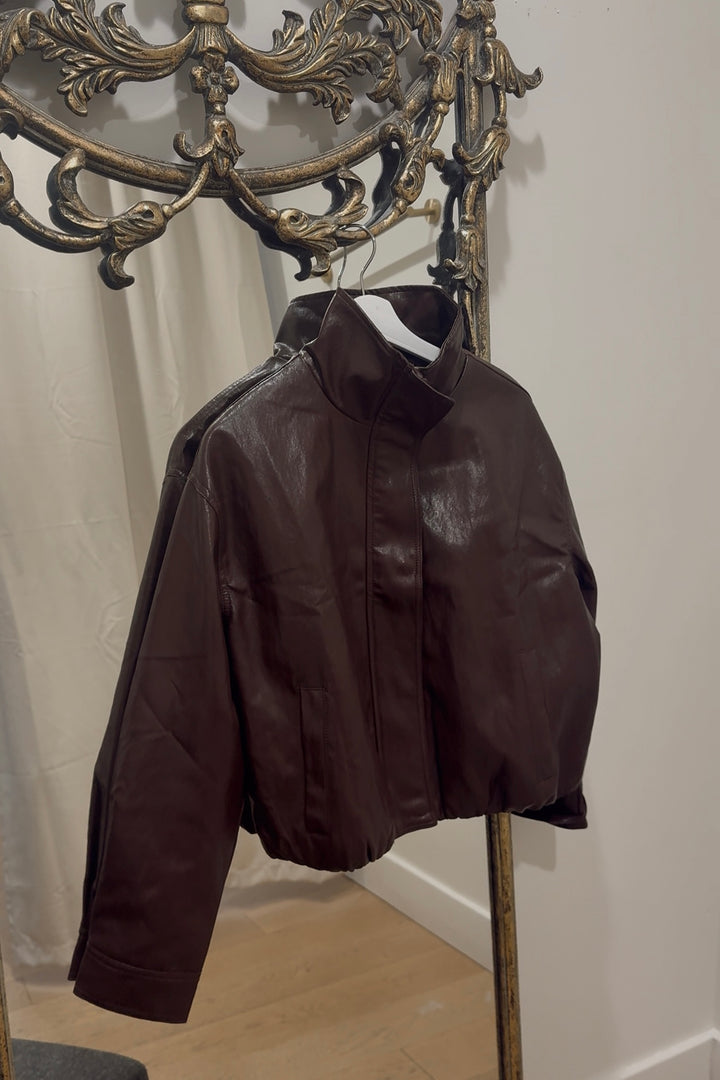 FLO BOMBER
